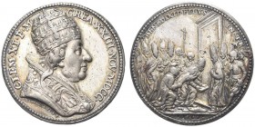 ROMA. Clemente XI (Gian Francesco Albani), 1700-1721. Medaglia 1700 opus G. Hamerani. Ar gr. 25,51 mm 37,8 Dr. CLEM XI P M CREA XXIII NOV MDCC Busto d...