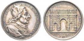 ROMA. Clemente XII (Lorenzo Corsini), 1730-1740. Medaglia 1732 a. III opus E. e O. Hamerani. Ar gr. 21,57 mm. 33,6 Dr. CLEMENS XII PONT M A III Busto ...