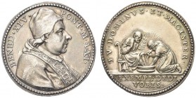 ROMA. Benedetto XIV (Prospero Lambertini), 1740-1758. Medaglia 1751 a. XI opus O. Hamerani. Ar gr. 12,71 mm 31 Dr. BENED XIV - PONT M A XI Busto del P...