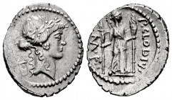 Claudia. P. Claudius M.f. Turrinus. Denarius. 42 BC. Rome. (Rsc-15). (Ffc-569). (Craw-494/23). (Cal-428). Anv.: Laureate head of Apollo right, lyre be...