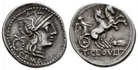 Cloulius. T. Cloelius. Denarius. 128 BC. Rome. (Rsc-1). (Ffc-572). (Craw-260/1). (Cal-435). Anv.: Head of Roma right, wreath behind, ROMA below. Rev.:...