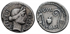 Julius Caesar. Denarius. 46 BC. Africa. (Rsc-4a). (Ffc-3). (Craw-467/1a). (Cal-649). Anv.: COS. TERT. DICT. ITER., head of Ceres right. Rev.: AVGVR. a...