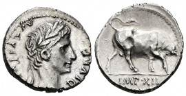 Augustus. Denarius. 11-10 BC. Lugdunum. (Rsc-155). (Ffc-120). (Ric-187a). (Cal-839). Anv.: AVGVSTVS DIVI. F laureate head of Augustus right. Rev.: IMP...