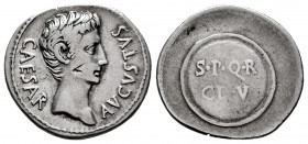 Augustus. Denarius. 19-18 BC. Caesar Augusta (Zaragoza). (Rsc-294). (Ffc-217). (Ric-42a). (Cal-721). Anv.: CAESAR AVGVSTVS bare head of Augustus right...