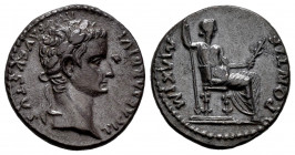 Tiberius. Denarius. 14-37 AD. Lugdunum. (Ric-30). (Bmcre-48). (Rsc-16a). Anv.: TI CAESAR DIVI AVG F AVGVSTVS, laureate head right. Rev.: PONTIF MAXIM,...