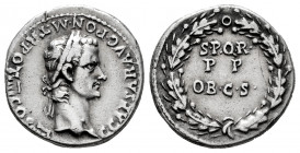 Caligula. Denarius. 40 AD. Lugdunum. (Ric-I 28). (Bmcre-29/30 Aureus). (Rs-21). Anv.: C CAESAR • AVG • PON • M • TR • POT • III • COS • III, laureate ...