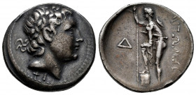 Aitolia League. Stater. 250-225 BC. (Bmc-10). (McClean-5402). Anv.: Laureate head of Apollo right. Rev.: Aitolos standing left, right foot on rock, pa...