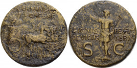 Kaiserzeit. 
Germanicus Caesar, Vater des Caligula, +19. Dupondius, 34-37, postum unter Caligula. GERMANICVS/ CAESAR Germanicus, barhäuptig und mit A...