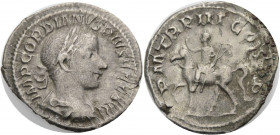 Kaiserzeit. 
Gordianus III., 238-244. Denar, ca. 240. Drap. Büste mit L. n. r. Rv. P M T R P III COS PP Gordianus n.l. reitend. 2,73 g. RIC&nbsp;IV/3...