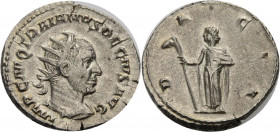 Kaiserzeit. 
Traianus Decius, 249-251. Antoninian. Gep. Büste mit Stkr. n.r. Rv. DACIA Dacia frontal stehend, Standarte mit Eselskopf in der R. halte...