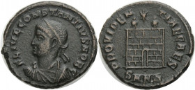 Kaiserzeit. 
Constantius II. Caesar, 324-337. Nummus, 328-329 Nicomedia. Drap., gep. Büste mit D. n. l. Rv. PROVIDEN-TIAE CAES / SMND Lagertor, darüb...