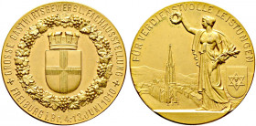 Freiburg, Stadt. 
Vergoldete, bronzene Prämienmedaille 1910 unsigniert, der Großen Gastwirtsgewerblichen Fachaus­stellung zu Freiburg. Stadtwappen mi...