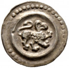 Memmingen, königliche Münzstätte. 
Brakteat 1260-1270. Nach rechts schreitender Löwe mit Adlerkopf und langem Schweif. Klein/Ulmer (CC) 244, Cahn 117...