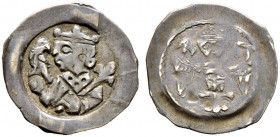 Nürnberg, Reichsmünzstätte. Heinrich VI. bis Interregnum 1190-1273. 
Pfennig ca. 1250/55-68. Königsbrustbild nach links mit geschultertem Schwert und...