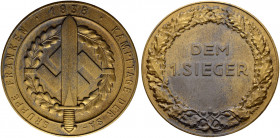 Nürnberg, Stadt. 
Vergoldete, bronzene Prämienmedaille 1938 von L.Chr. Lauer, der Kampftage der SA - Gruppe Franken. Schwert über Hakenkreuz und Eich...