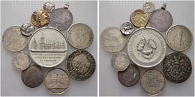 11 Stücke: Dabei HANNOVER, 2/3 Taler 1688; HESSEN, 1/2 Gulden 1839; HILDESHEIM, 24 Marien­groschen 1680 sowie AUGSBURG, Silbermedaille 1882; Philippin...