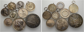 9 Stücke: WÜRTTEMBERG, diverse Medaillen aus Silber, dabei tragbare Verdienstmedaille und Militärverdienstmedaille Wilhelm II., tragbare Zivilverdiens...