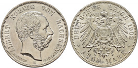 Silbermünzen des Kaiserreiches. SACHSEN. 
Albert 1873-1902. 5 Mark 1902 E. Auf seinen Tod. J. 128. kleine Kratzer auf dem Avers, vorzüglich-prägefris...