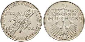 Bundesrepublik Deutschland. 
5 Deutsche Mark 1952 D. Germanisches Museum. J. 388. minimale Kratzer, fast vorzüglich