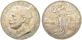 SAVOIA. Vittorio Emanuele III, Re d’Italia, 1900-1943. 5 Lire 1911 Cinquantenario. Ar Dr. Testa nuda a s. Rv. Due figure allegoriche che simboleggiano...