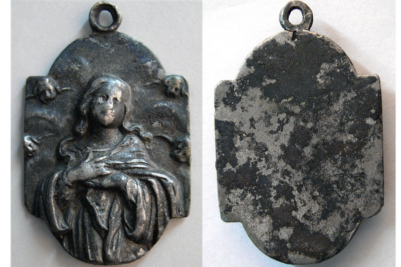 RELIGIOUS SILVER PENDENT. Ca. 16th-17th. Century AD. (16.12 gm; 40mm x 25mm). Fr...