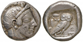 ATTICA Atene - Tetradramma (ca. 454-404 a.C.) Testa elmata di Atena a d. - R/ Civetta di fronte - S.Cop. 31 AG (g 17,18)

 

SPL