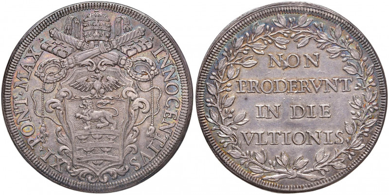 Innocenzo XI (1676-1689) Piastra - Munt. 37 AG (g 31,92) Bella patina iridescent...