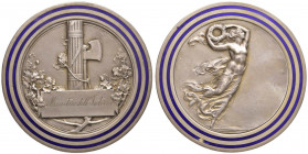 Vittorio Emanuele III (1900-1946) Medaglia Ministero dell’Interno - AG (g 109,88 - Ø 66 mm) R Bordi con smalti blu. Splendida medaglia coniata durante...
