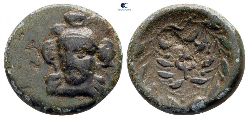 Phokis. Federal Coinage circa 371-357 BC. 
Bronze Æ

15 mm, 2,47 g



ver...