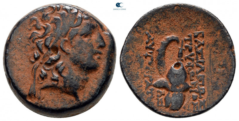 Seleukid Kingdom. Tryphon 142-138 BC. 
Bronze Æ

18 mm, 6,30 g



very fi...