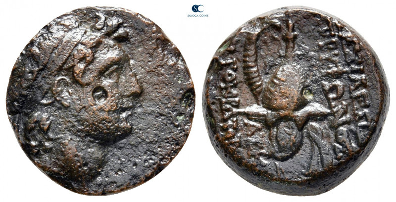 Seleukid Kingdom. Antioch. Tryphon 142-138 BC. 
Bronze Æ

15 mm, 4,71 g


...