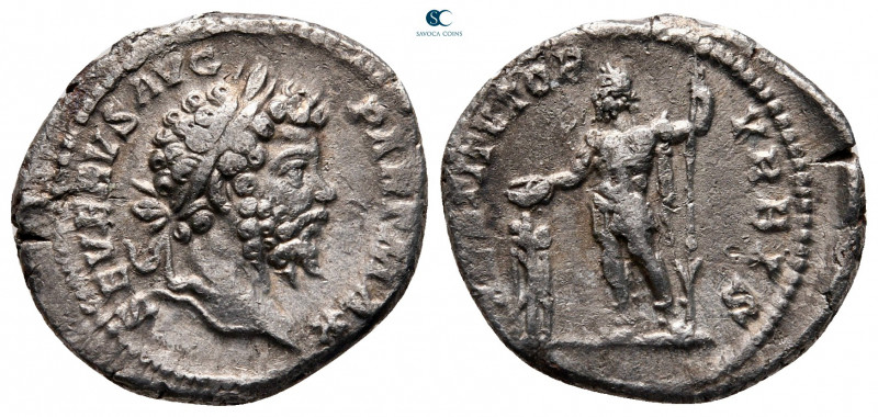 Septimius Severus AD 193-211. Rome
Denarius AR

18 mm, 2,75 g



very fin...