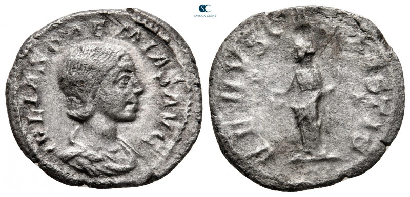 Julia Soaemias. Augusta AD 218-222. Rome
Denarius AR

20 mm, 1,53 g



ne...