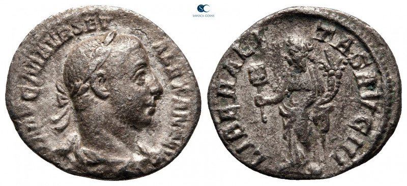 Severus Alexander AD 222-235. Rome
Denarius AR

18 mm, 2,40 g



nearly v...