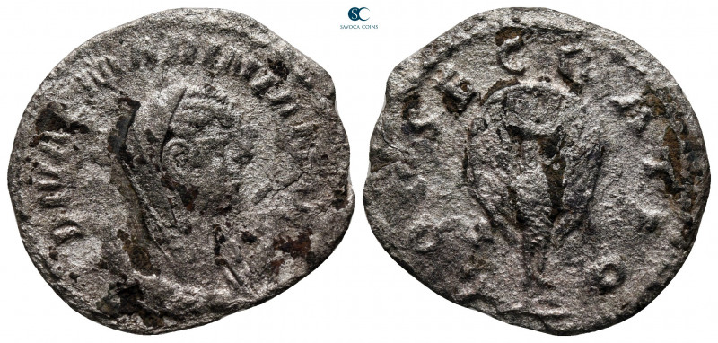 Diva Mariniana after AD 254-256. Viminacium
Antoninianus AR

21 mm, 2,36 g
...