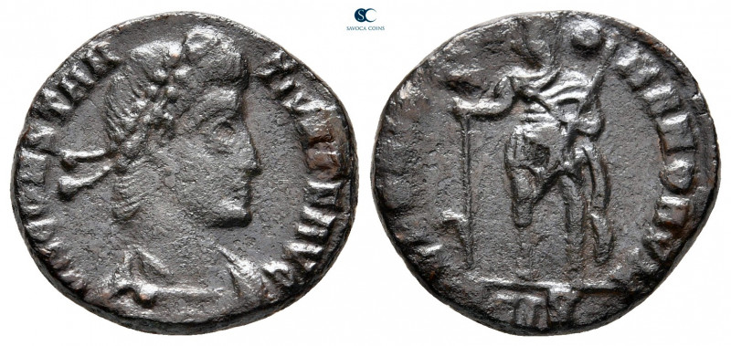 Constantius II AD 347-355. Siscia
Follis Æ

16 mm, 2,80 g



nearly very ...