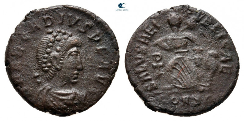 Arcadius AD 383-408. Constantinople
Follis Æ

13 mm, 1,26 g



very fine