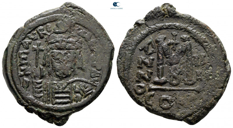 Maurice Tiberius AD 582-602. Constantinople
Follis or 40 Nummi Æ

32 mm, 11,1...