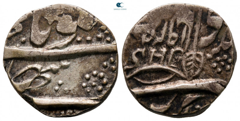 India. AD 1800-1900.
Rupee AR 

18 mm, 5,31 g



very fine