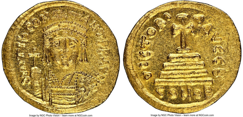 Tiberius II Constantine (AD 578-582). AV solidus (21mm, 4.49 gm, 6h). NGC MS 4/5...