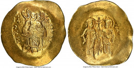 Alexius III Angelus-Comnenus (AD 1195-1203). AV hyperpyron (29mm, 4.28 gm, 6h). NGC AU 4/5 - 3/5, graffito, edge crimp. Constantinople. + KЄ RO-HΘЄI, ...