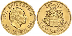 Iceland 500 Krónur 1961 Jon Sigurdsson Sesquicentennial. Obverse: Arms with supporters. Reverse: Head right. Gold 8.94g. KM 14