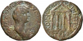 PONTUS. Neocaesarea. Julia Domna , Augusta, 193-217. Tetrassarion (Bronze, 29 mm, 11.92 g, 1 h). IOYΛIA ΔOMNA AYΓ[OYCTA] Veiled and draped bust of Jul...
