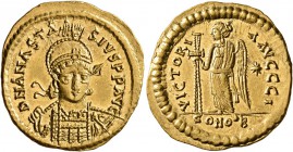 Anastasius I, 491-518. Solidus (Gold, 22 mm, 4.49 g, 6 h), Constantinopolis, circa 492-507. D N ANASTASIVS P P AVG Helmeted, diademed and cuirassed bu...