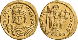Maurice Tiberius, 582-602. Solidus (Gold, 21 mm, 4.38 g, 6 h), Constantinopolis. DN MAVRC TIb PP AVI Draped and cuirassed bust of Maurice facing, wear...