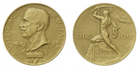 VITTORIO EMANUELE III (1900-1946)

100 Lire 1925, oro gr. 32,24. D/ VITT•EM•III - RE D’ITALIA Testa nuda a sinistra, sotto due rami di quercia passa...