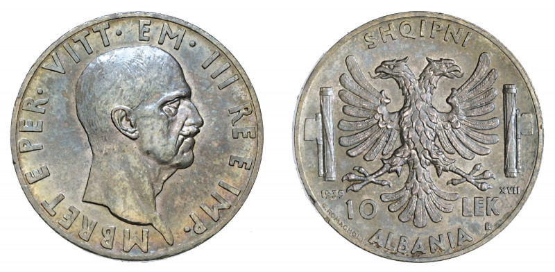 REGNO DI ALBANIA 

10 Lek 1939, argento gr. 9,96. Pagani 991.
NGC5782353-002 ...