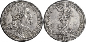Roma. Innocenzo XII (Antonio Pignatelli), 1691-1700 

Mezza piastra anno II/1692, AR 16,02 g. INNOCEN – XII PONT M A II Busto a d. con camauro, mozz...