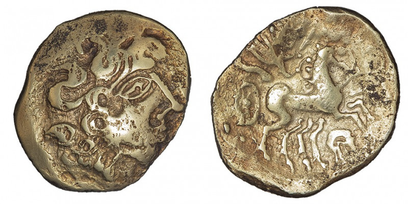 Carnutes (IIe - Ier siècle av. J.-C.). Statère au profil luniforme et à la joue ...