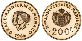 Rainier III (1949-2005). 200 francs or Grace et Rainier III 1966.

G.MC.167 - Fr.32 ; Or - 32 g - 35 mm - 6 h

Exemplaire nettoyé. Superbe.
